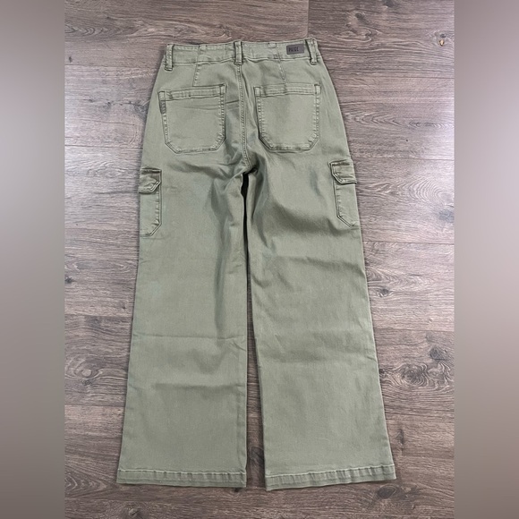 *NWT* PAIGE Carly With Cargo Pockets - Vintage Ivy Green - Picture 8 of 8